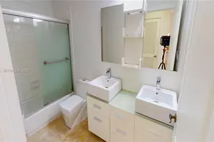 10730 NW 66th St, Doral, FL 33178 - Photo 25