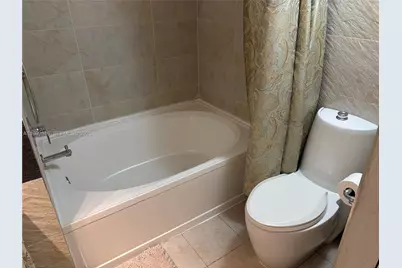 17150 N Bay Rd #2418, Sunny Isles Beach, FL 33160 - Photo 13