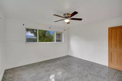 16791 NE 20th Ave #1, North Miami Beach, FL 33162 - Photo 15