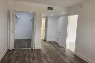 7505 SW 82nd St, Miami, FL 33143 - Photo 7