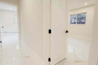 3801 NE 16th Ter, Oakland Park, FL 33334 - Photo 17