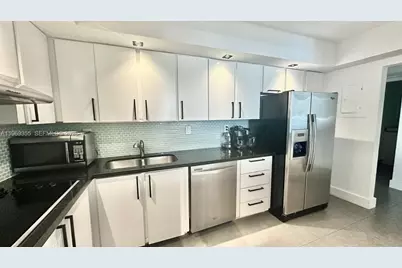 19370 Collins Ave #319, Sunny Isles Beach, FL 33160 - Photo 3