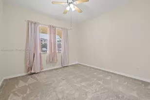 17 Harbour Isle Dr W, Fort Pierce, FL 34949 - Photo 13