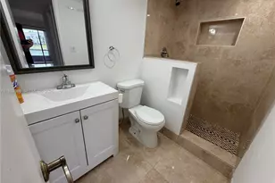 1002 Adams Ave, Homestead, FL 33034 - Photo 5