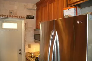 10900 SW 104th St, Miami, FL 33176 - Photo 15