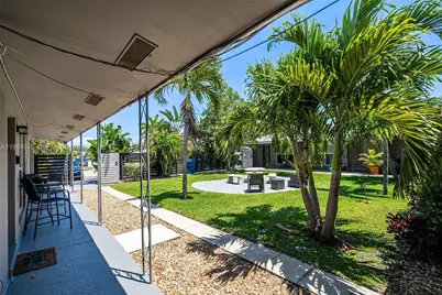 2201 NE 14th Ave, Wilton Manors, FL 33305 - Photo 3