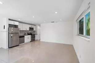 2201 NE 14th Ave, Wilton Manors, FL 33305 - Photo 25