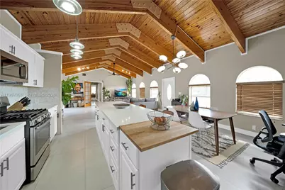 18900 Belview Dr, Cutler Bay, FL 33157 - Photo 3