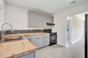 208 SW 2nd Pl, Dania Beach, FL 33004 - Photo 7