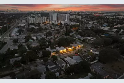 208 SW 2nd Pl, Dania Beach, FL 33004 - Photo 37