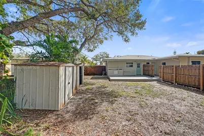 208 SW 2nd Pl, Dania Beach, FL 33004 - Photo 17