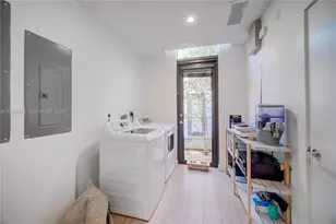 8660 Arboretum Ln, Miami, FL 33138 - Photo 39