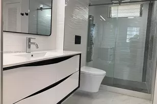 2980 Point E Dr, Aventura, FL 33160 - Photo 21