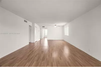 432 Lakeview Dr #201, Weston, FL 33326 - Photo 11