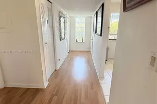 432 Lakeview Dr, Weston, FL 33326 - Photo 9