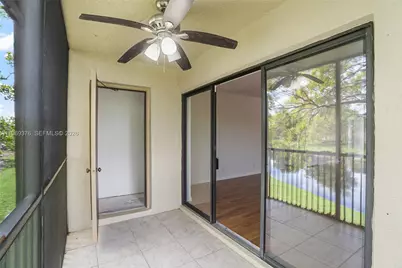432 Lakeview Dr #201, Weston, FL 33326 - Photo 15