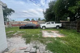 2061 Rutland St, Opa-Locka, FL 33054 - Photo 15