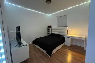 15243 SW 9th Way, Miami, FL 33194 - Photo 9