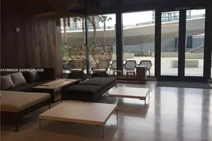 68 SE 6th St, Miami, FL 33131 - Photo 21