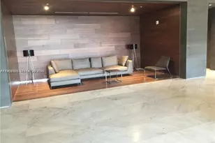 68 SE 6th St, Miami, FL 33131 - Photo 15