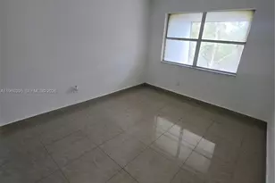8007 W 6th Ave, Hialeah, FL 33014 - Photo 11