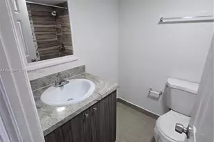 8007 W 6th Ave, Hialeah, FL 33014 - Photo 7