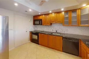 200 Diplomat Pkwy, Hallandale Beach, FL 33009 - Photo 11
