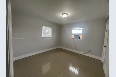 1285 NW 60th St #4, Miami, FL 33142 - Photo 5