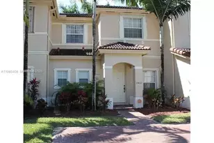 2402 NE 41st Pl, Homestead, FL 33033 - Photo 1