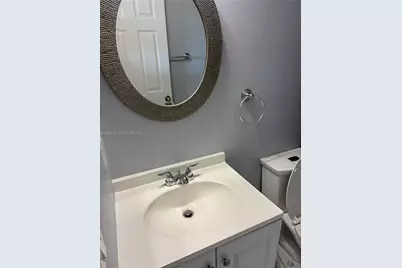 2402 NE 41st Pl #2402, Homestead, FL 33033 - Photo 17