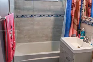 1013 Cherry Rd, West Palm Beach, FL 33409 - Photo 9