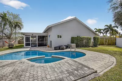 9731 NW 32nd Mnr, Sunrise, FL 33351 - Photo 23