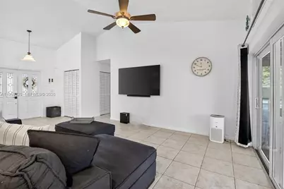 9731 NW 32nd Mnr, Sunrise, FL 33351 - Photo 11