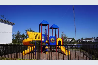 549 NW 204th St, Miami Gardens, FL 33169 - Photo 45