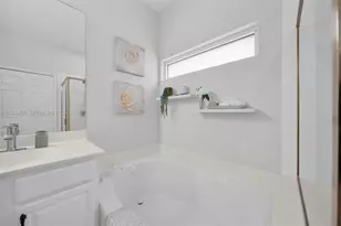 8864 Ventura Way, Naples, FL 34109 - Photo 31