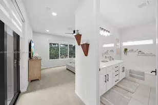 8864 Ventura Way, Naples, FL 34109 - Photo 25