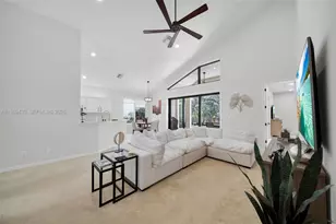 8864 Ventura Way, Naples, FL 34109 - Photo 13