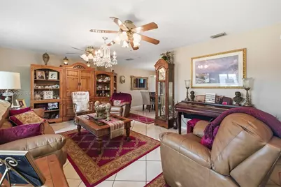 11435 NW 41st St, Sunrise, FL 33323 - Photo 13