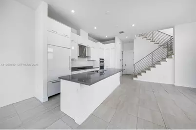 8120 NW 43rd St, Doral, FL 33166 - Photo 11