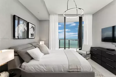 1000 Brickell Plz #PH6108, Miami, FL 33131 - Photo 27