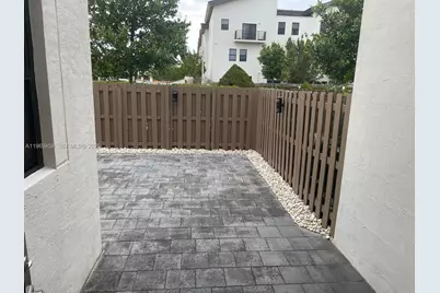 10445 NW 81st Ter #10045, Doral, FL 33178 - Photo 23