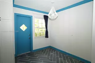 1605 Michigan Ave, Miami Beach, FL 33139 - Photo 9