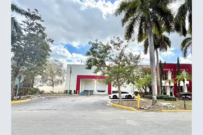 3057 NW 107th Ave, Doral, FL 33172 - Photo 3