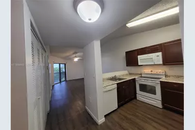 9921 Nob Hill Ln #9921, Sunrise, FL 33351 - Photo 3