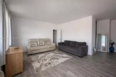 7421 Carlyle Ave #7, Miami Beach, FL 33141 - Photo 5