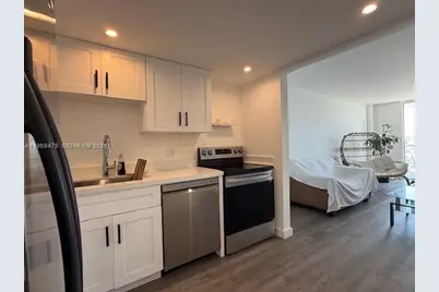 13499 Biscayne Blvd #902, North Miami, FL 33181 - Photo 9