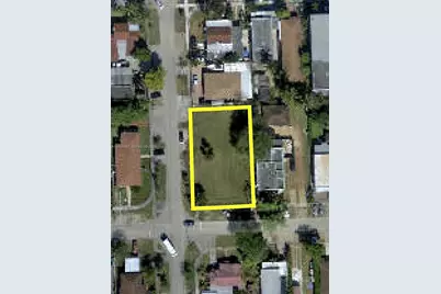 2397 NW 34th St, Miami, FL 33142 - Photo 9