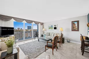 401 NE 14th Ave, Hallandale Beach, FL 33009 - Photo 1