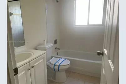 3186 Via Poinciana #201, Lake Worth, FL 33467 - Photo 9