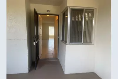 3186 Via Poinciana #201, Lake Worth, FL 33467 - Photo 1